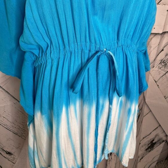Island Planet Batwing Tie Dye Coverup - Picture 3 of 6